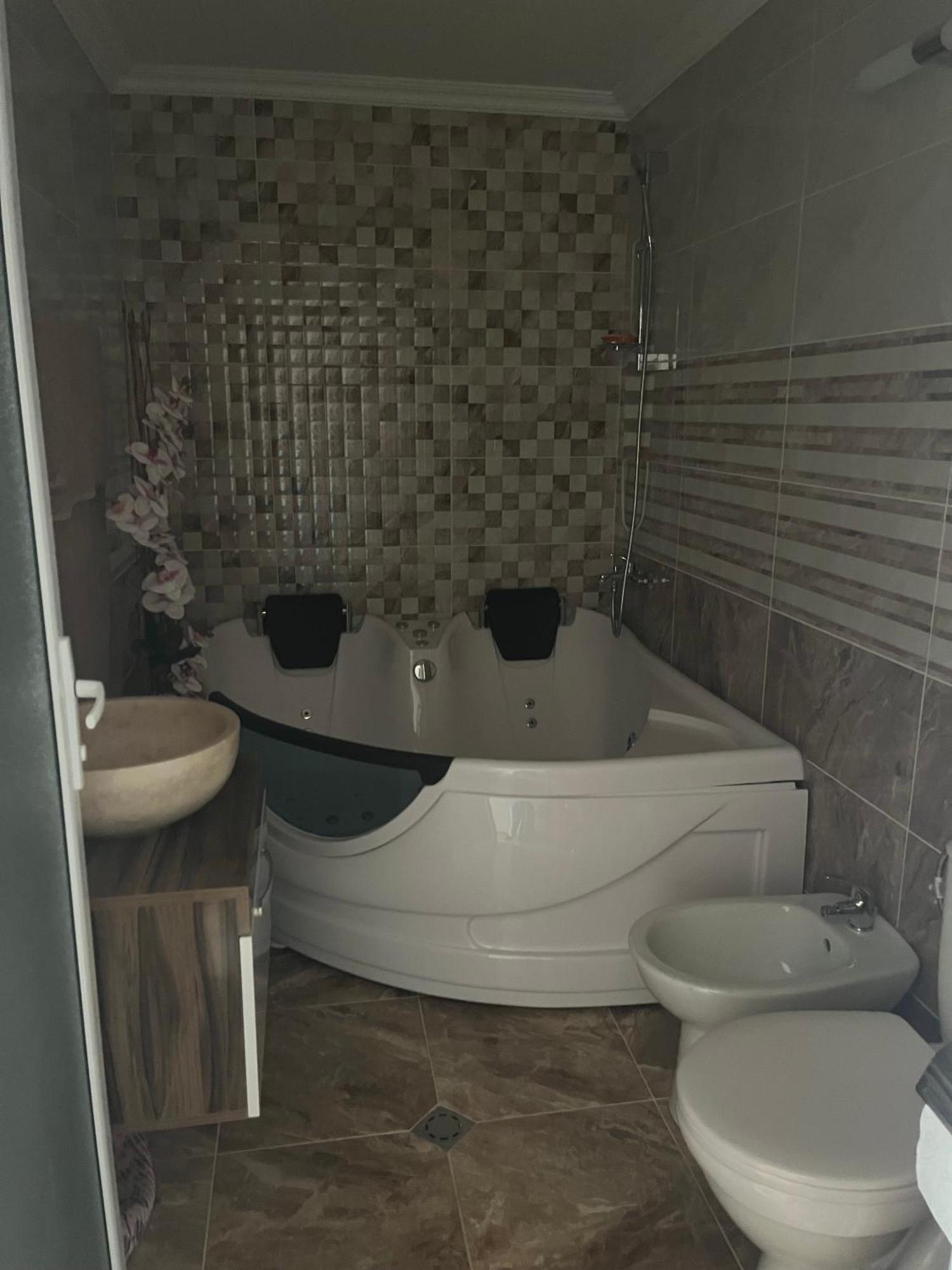 Apart Sweet Homes 5 - Apartments For Guests 써니비치 외부 사진